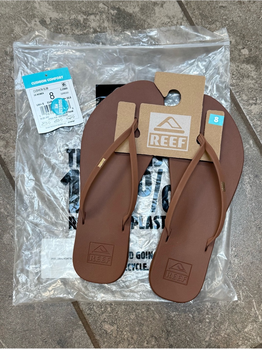 Reef Cushion Slim Espresso Flip Flops! - Picture 3 of 7